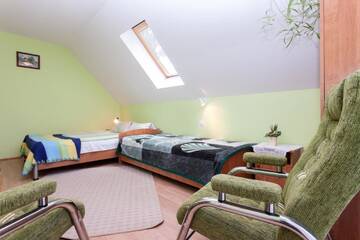 Фото номера Трехместный номер с балконом Проживание в семье Villa Ula г. Поберово 8