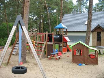 Фото номера Семейные апартаменты с 2 спальнями Дома для отпуска Nasza Chata - 4 minuty od plaży г. Поберово 64