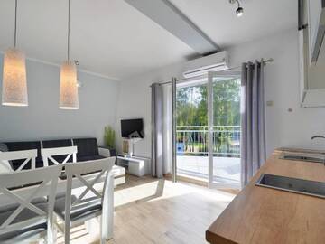Фото номера Апартаменты с видом на бассейн Апартаменты Baltic Apartament г. Поберово 21
