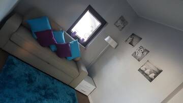 Фото номера Вилла Виллы Hire House г. Поберово 17