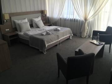 Фото номера Двухместный номер Делюкс с 1 кроватью Курортные отели Grand Laola Spa г. Поберово 3